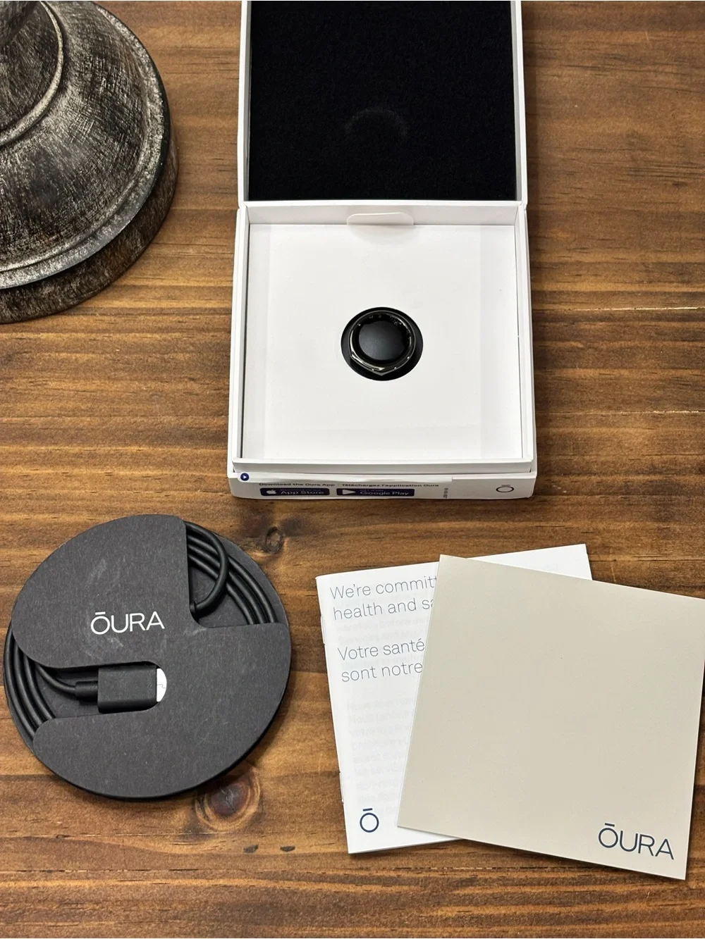 Oura Gen3 Heritage Black Ring Set - US9 - Charger with Matching Black USB Cable